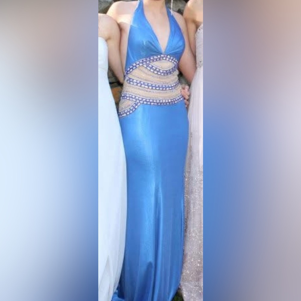 Xcite Prom Dress - Picture 4 of 7
